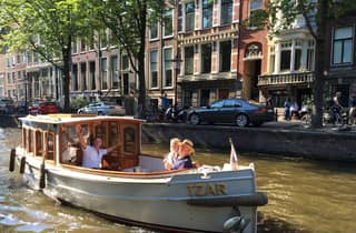 Private Dinner-Bootsfahrt auf einem Luxus-Saloonboot in Amsterdam