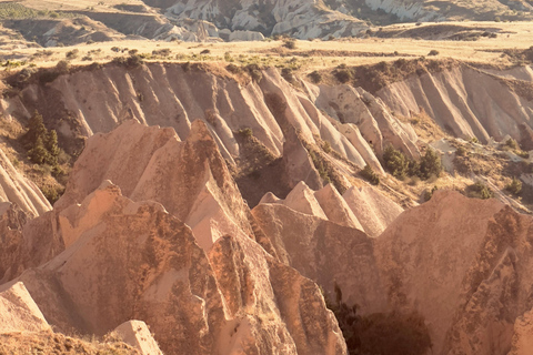 Cappadocia: Sunset Hiking Tour with Local Guide