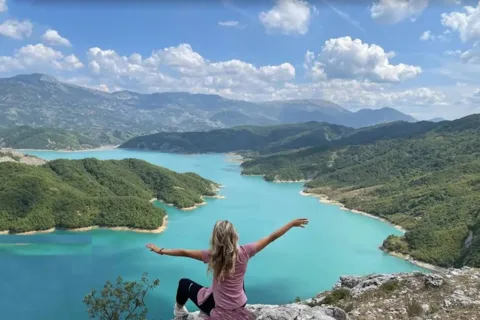 Von Durres aus: Burg Kruja, Bovilla-See und Berg Gamti