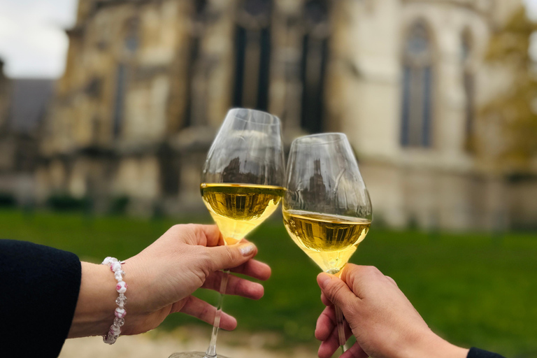 Reims: Champagne Sabrage Experience at Reims Cathedral
