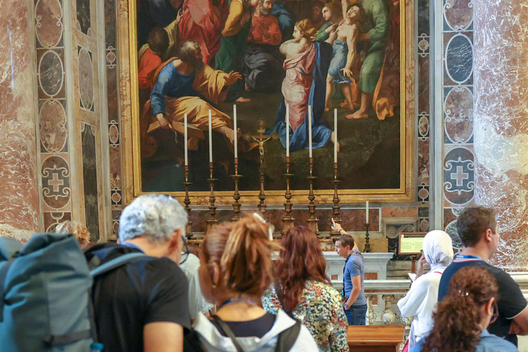 Rome: St. Peter’s Basilica & Underground Tombs Tour Group Tour in French