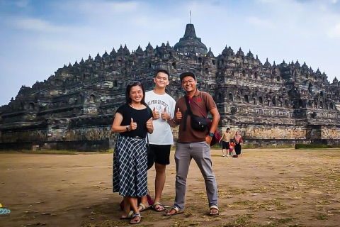 One Day Tour: Punthuk Setumbu - Borobudur Climb - Prambanan
