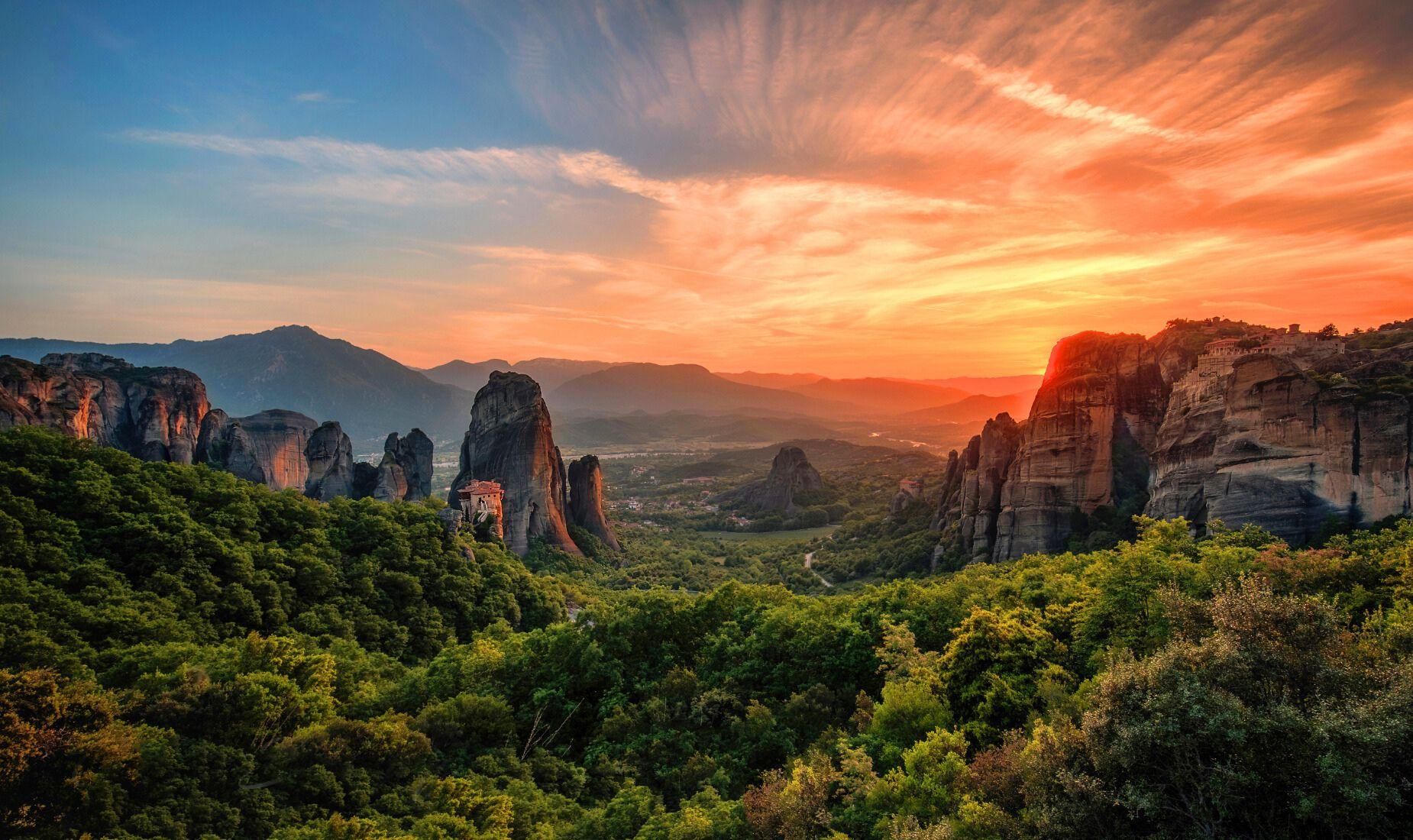Meteora: Geführte Sonnenuntergangstour mit Besuch von Klöstern und Höhlen