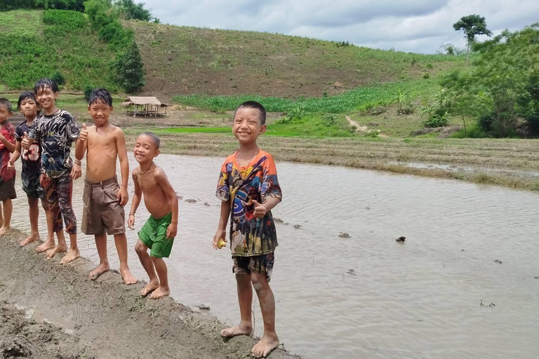 Chiang Rai: 1-Day Trekking and Longtail Boat Trip