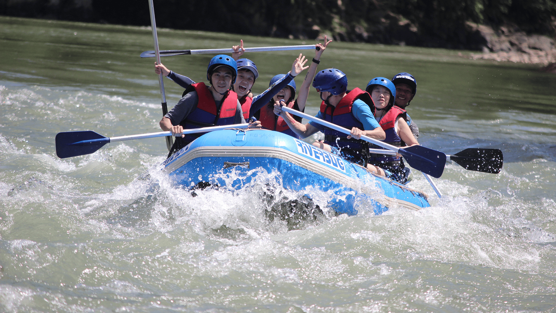 Kota Kinabalu Wildwasser-Rafting Grad 1-2 am Kiulu River