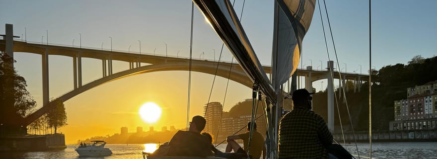 Porto : navigation, dégustation et saveurs : sortie en bateau sur le Douro avec dégustation de vin