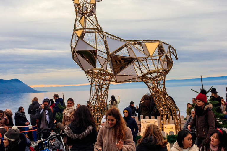 Montreux Noël Walk - Private Christmas Tour + Glühwein Mug French Guided Tour