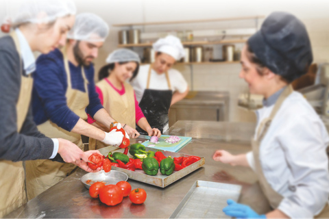 Kook met de lokale bevolking | Kookles bij Archanes, transferlunchKoken met de lokale bevolking | Kookles bij Archanes, transferlunch