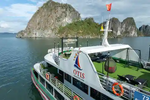 Desde Hanoi: Excursión de un día a la Bahía de Ha Long con crucero y almuerzo