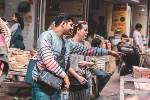 Old Delhi: 4 Hour Guided Walk with transfers & Entry Ticket