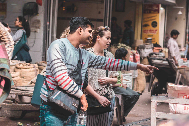 Old Delhi: 4 Hour Guided Walk with transfers & Entry Ticket