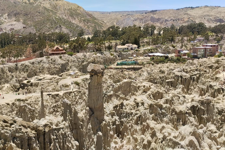 Tour Mondtal und reiche Gebiete La Paz StadtTour durch das Mondtal und die reichen Gebiete der Stadt La Paz