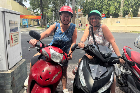 Vanuit Phu My Haven: Ho Chi Minh Stad Excursie Tocht langs de kustVanuit Phu My Haven: Ho Chi Minh Stad Tour