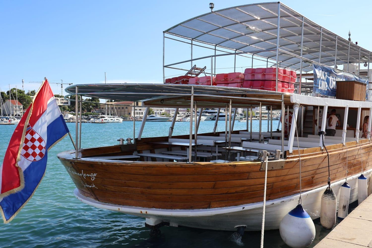 Trogir: 3 Islands, Blue Lagoon & Sandy Beach with Lunch Okrug Gornji: Blue Lagoon – 3 Island Tour with Lunch