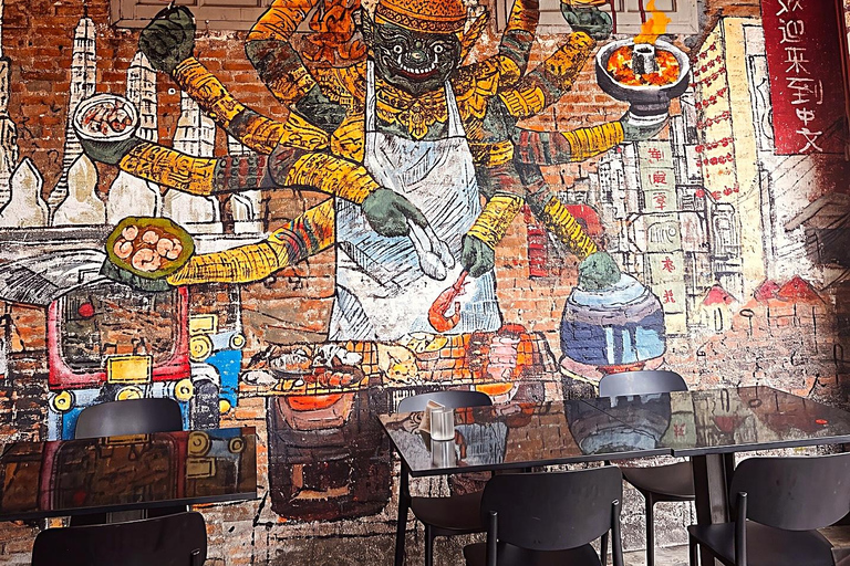 Small Group Bangkok Tour: Street Food, Markets and Temples