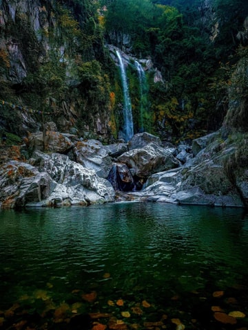 Kathmandu: Chitlang and Markhu 2-Day Guided Tour