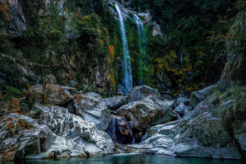 Kathmandu: Chitlang and Markhu 2-Day Guided Tour