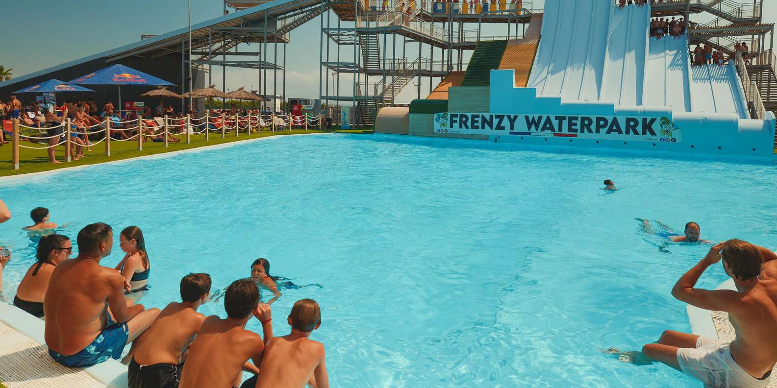 Torreilles: входной билет в аквапарк Frenzy Waterpark. | GetYourGuide