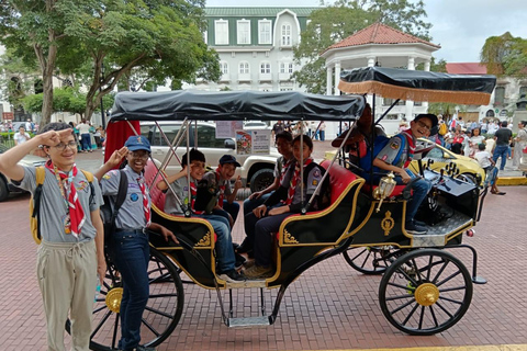 Panama City: Guided Carriage Tour in the Old Town