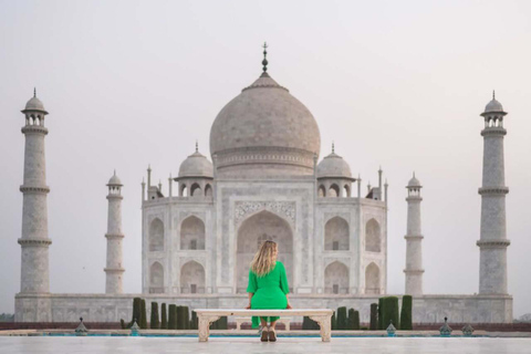 De Délhi: Tajmahal Sunrise e Agra Day Tour em carro particularTour com carro Ac + refeições + ingressos para monumentos + guia de turismo