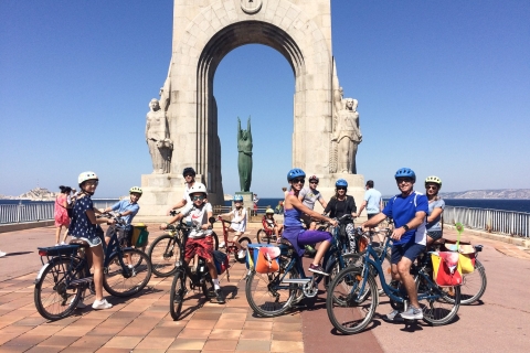 Marsella : Visita de medio día en bicicleta eléctrica por la ciudad y el marGuía de habla inglesa