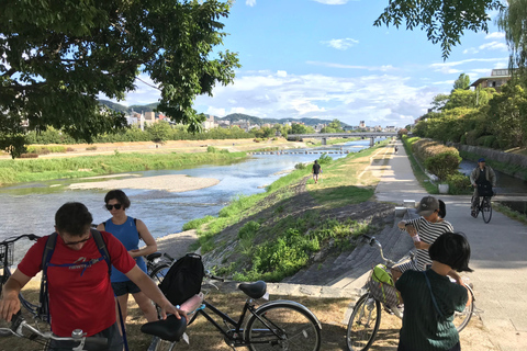 Pedalea por las joyas ocultas de Kioto y pasea por Gion