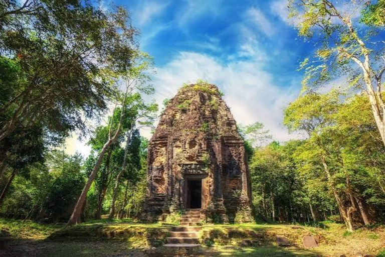 Siem Reap to Phnom Penh: Private Transfer with Scenic Stops