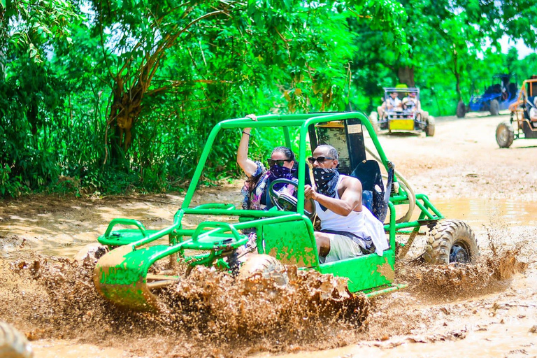 Avventura in buggy sulla spiaggia di Punta cana Macao