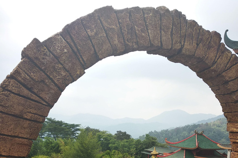 Jakarta : Taman Safari, Palazzo del Panda e Cascata