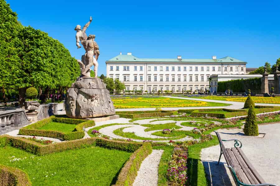 Rundgang durch Schloss Mirabell und Gärten in der Salzburger Altstadt