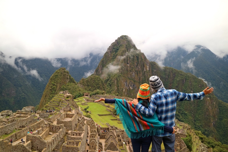 De Cusco: visite privée du Machu Picchu et billet d'entréeVisite privée au Machu Picchu en train Vistadome