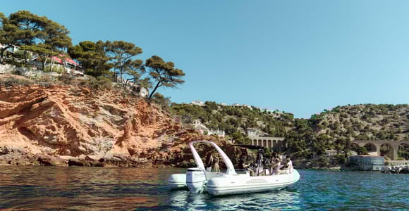 Marseille: Bootstour entlang der Calanques Côte Bleue mit Badepausen