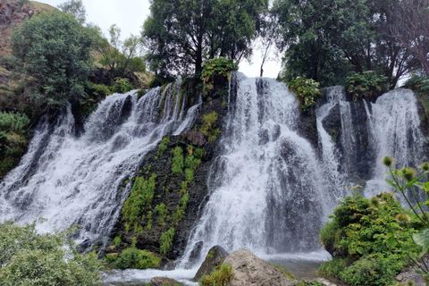 From Yerevan: Jermuk and Shaki Waterfall Day Trip With guide