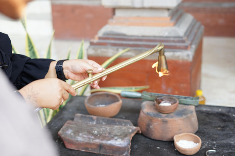 Aulas de arte em prata em Bali: Criando joias de prata exclusivas