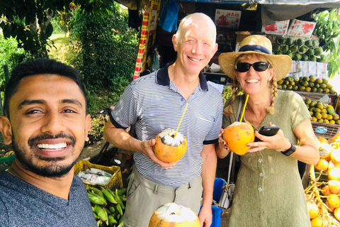 Stadsrundturer i Kandy med Tuk TukStadsrundturer i Kandy