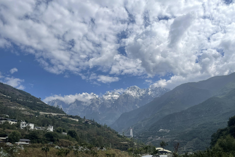 Shangri-La’s Tiger Leaping Gorge: A Canyon Adventure