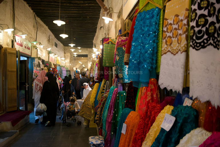 Doha: Night City Lights Tour with Arabian Dhow Cruise