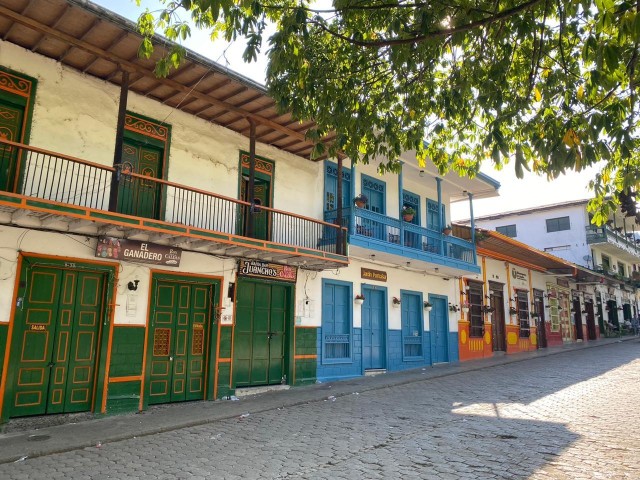 Visit Private Coffee Tradition in Jardín near Medellin in La Paz