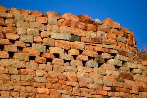 Khami Ruins: Guided Tour with Sunset Drinks
