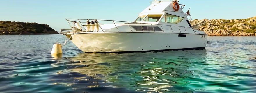 Au départ de Palau ou de La Maddalena : tour en bateau avec déjeuner