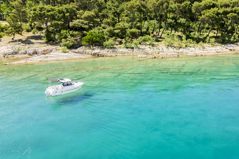 Split: Private Speedboat Charter 3 Islands Half-Day Boat Tour with Blue Lagoon