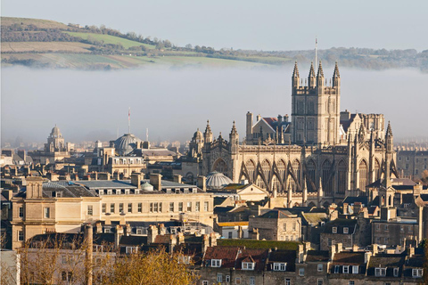 From London: Small Group Stonehenge, Bath &amp; Cotswolds TourSmall Group Tour Departing from the London Eye