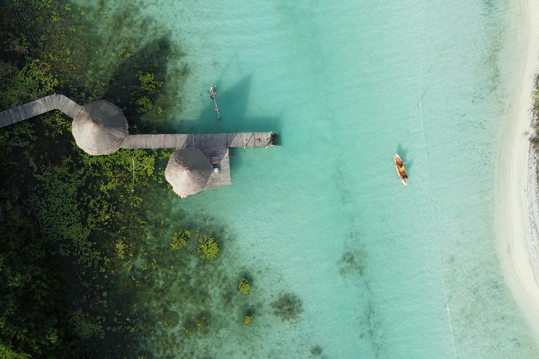 Bacalar Tour – The Seven-Colored Lagoon