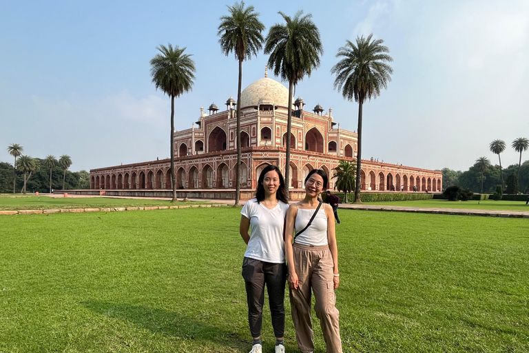 Delhi: Old and New Delhi Private Full or Half-Day Tour Full Day Tour with Guide Only - (Without Car & Driver)