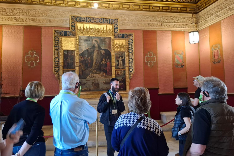 Seville: Royal Alcazar, Cathedral, and Giralda Tower Tour Spanish Tour