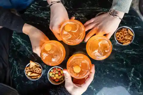 Rome: Aperitivo & Street Food Tour Delights