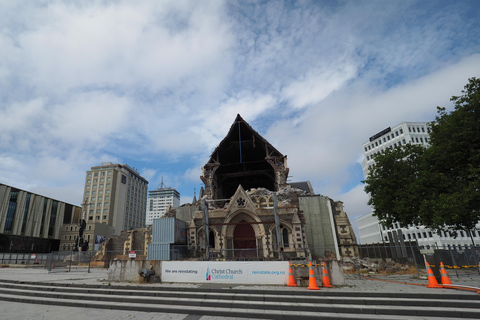 Christchurch: Private Highlights Tour with local guide