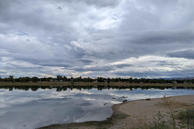 Denver: Crown Hill Park Birdwatching Tour with Lunch