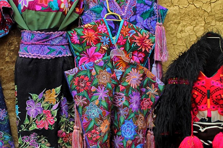 From San Cristóbal: Walking City tour