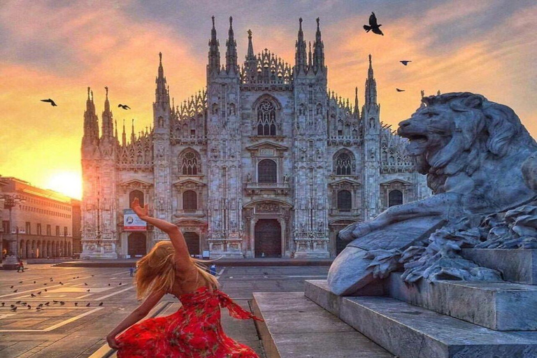 Milano: Luxury Duomo Fast-Track Entry with Lift to Terraces